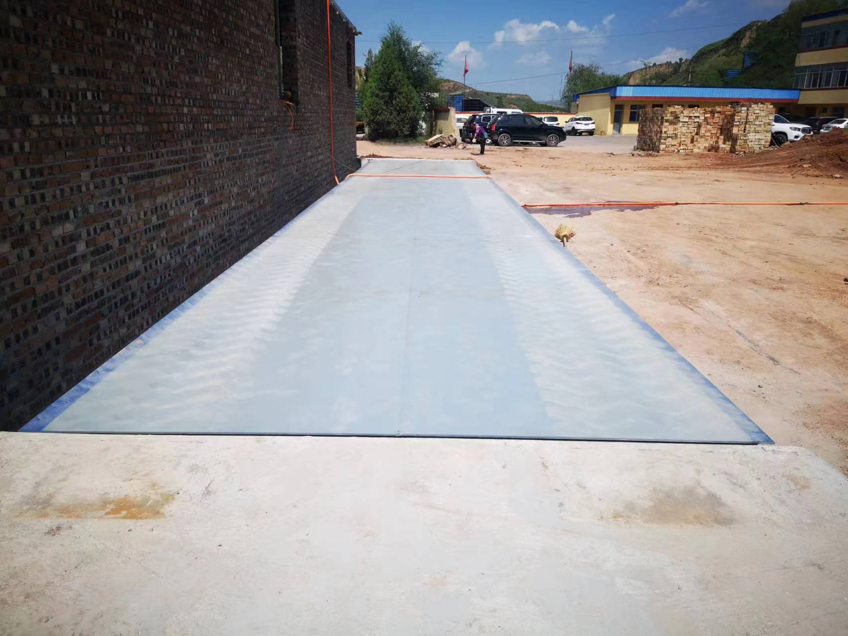 ������Դ120�� 3*18�׵ذ�